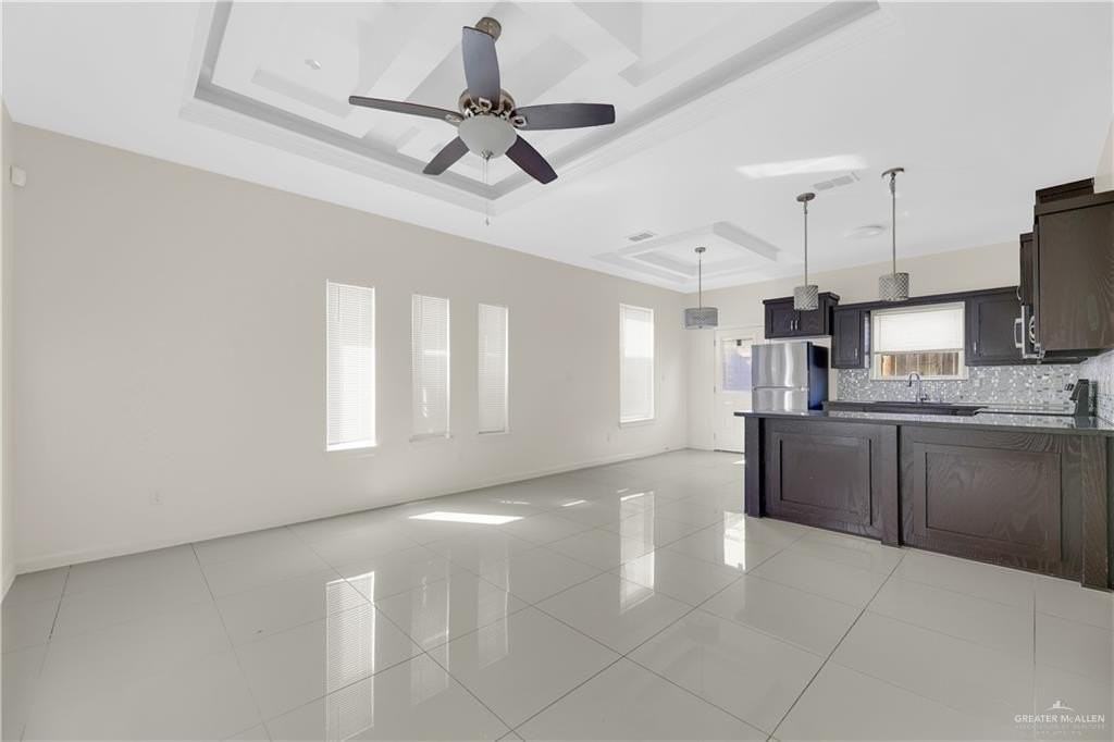 1017 E Myrtle Beach Ave - Photo 7 of 18