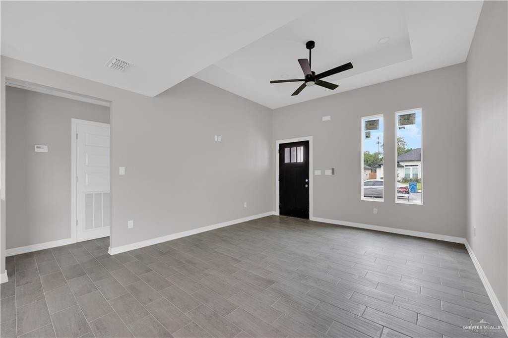 607 Tower Oak Dr - Photo 3 of 16