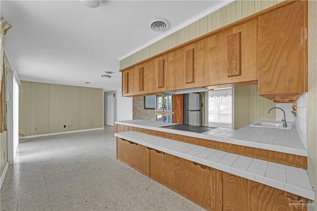 1110 Walnut Ave - Photo 6 of 21