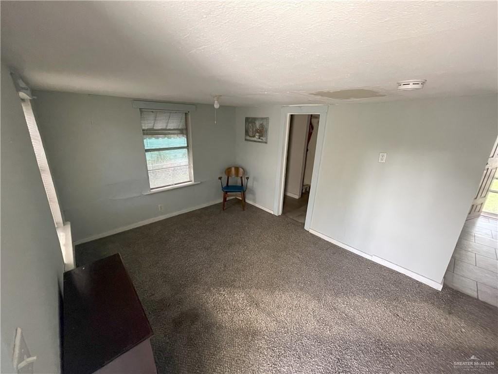 707 E Plaza St - Photo 5 of 14