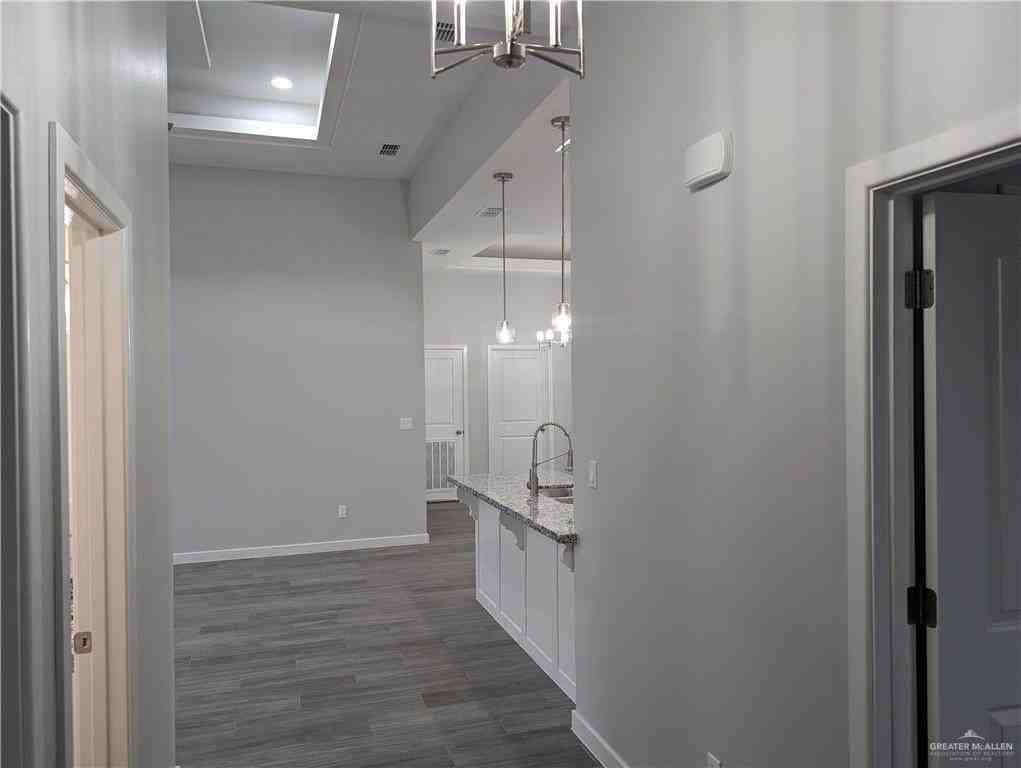 6510 N La Villita St - Photo 3 of 19