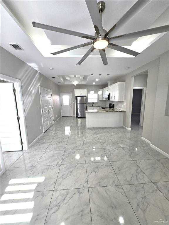 1018 N Woodson Ave Apt 3 #3 - Photo 4 of 15