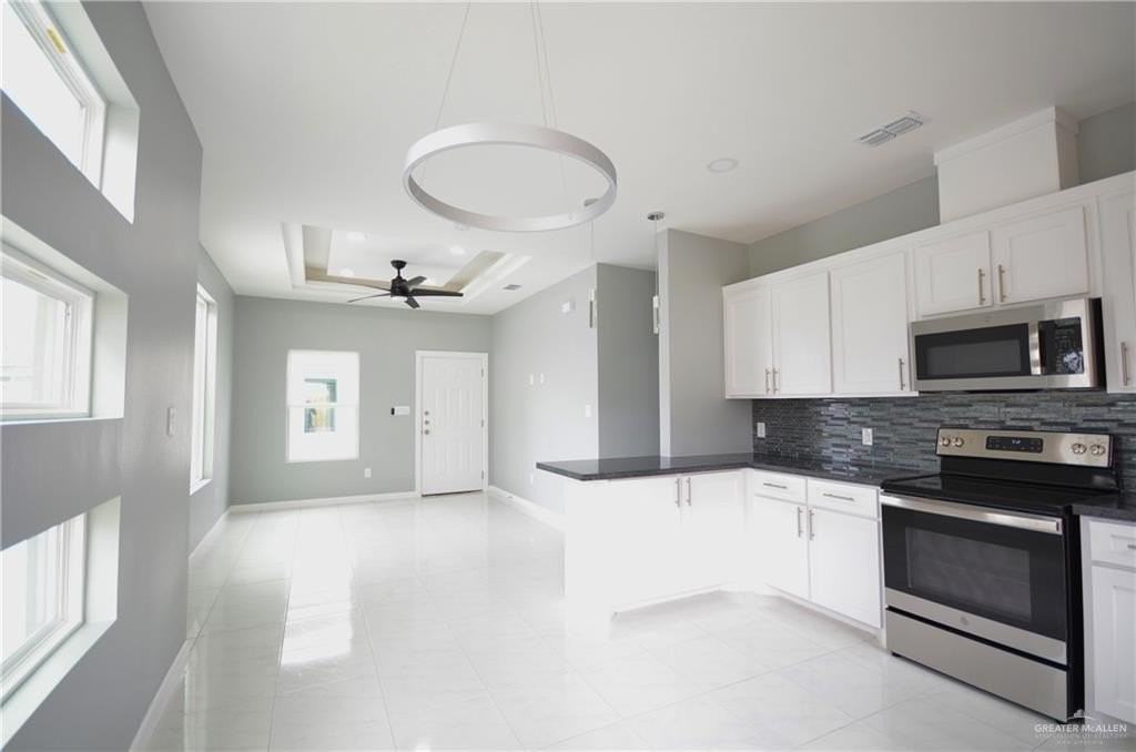 1702 Angelina Dr Apt 4 #4 - Photo 2 of 7