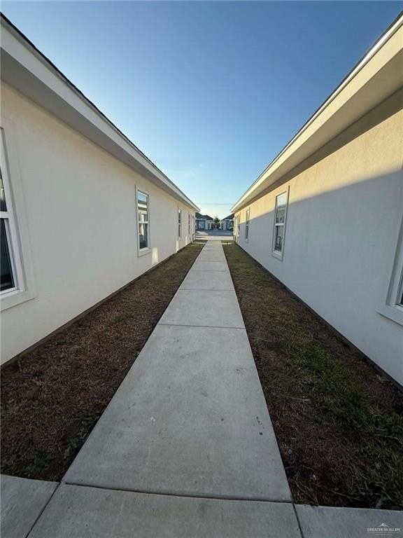 1316 S Xanthia St Apt 4 #4 - Photo 7 of 17