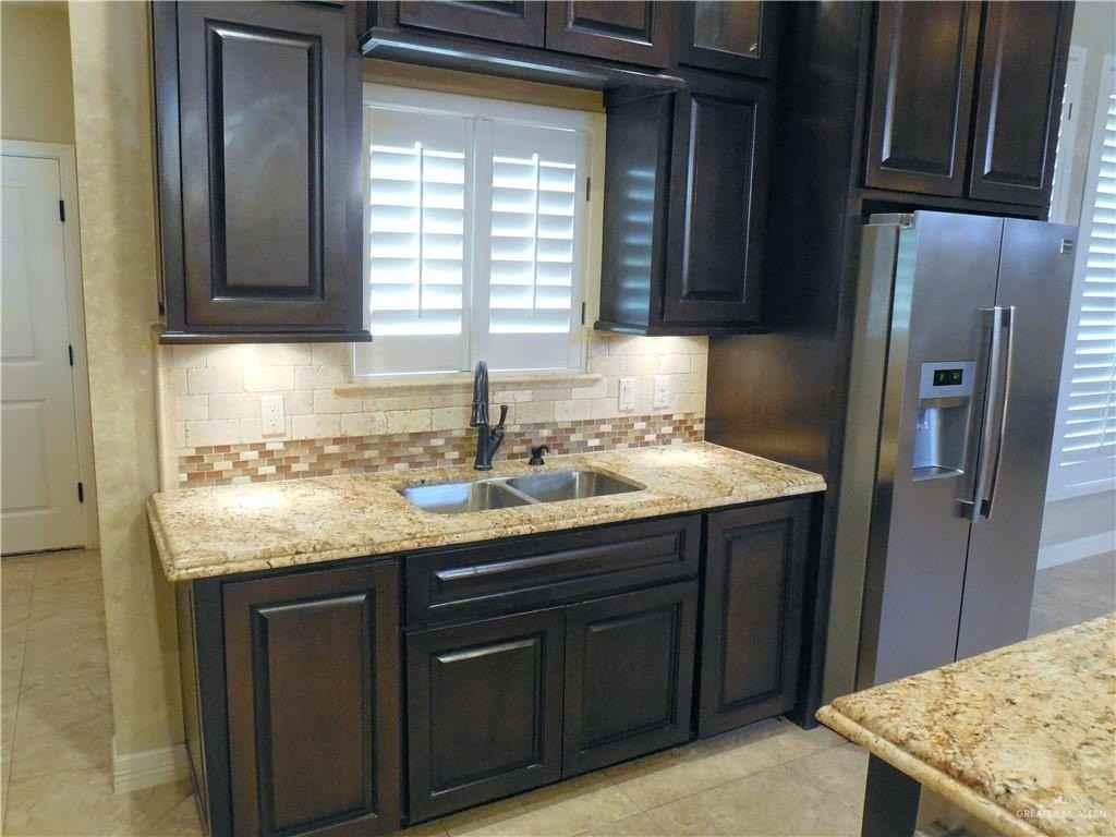 10338 N 23rd Ln - Photo 7 of 35