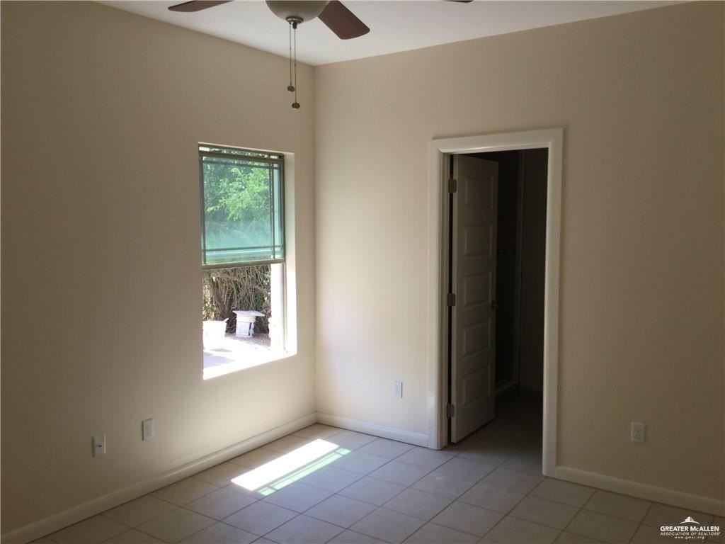 3800 Howard Dr Apt 6 #6 - Photo 4 of 5