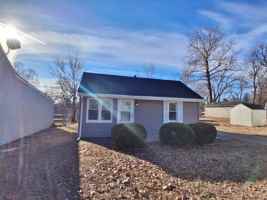 featured image of 2022 West Richwoods Boulevard