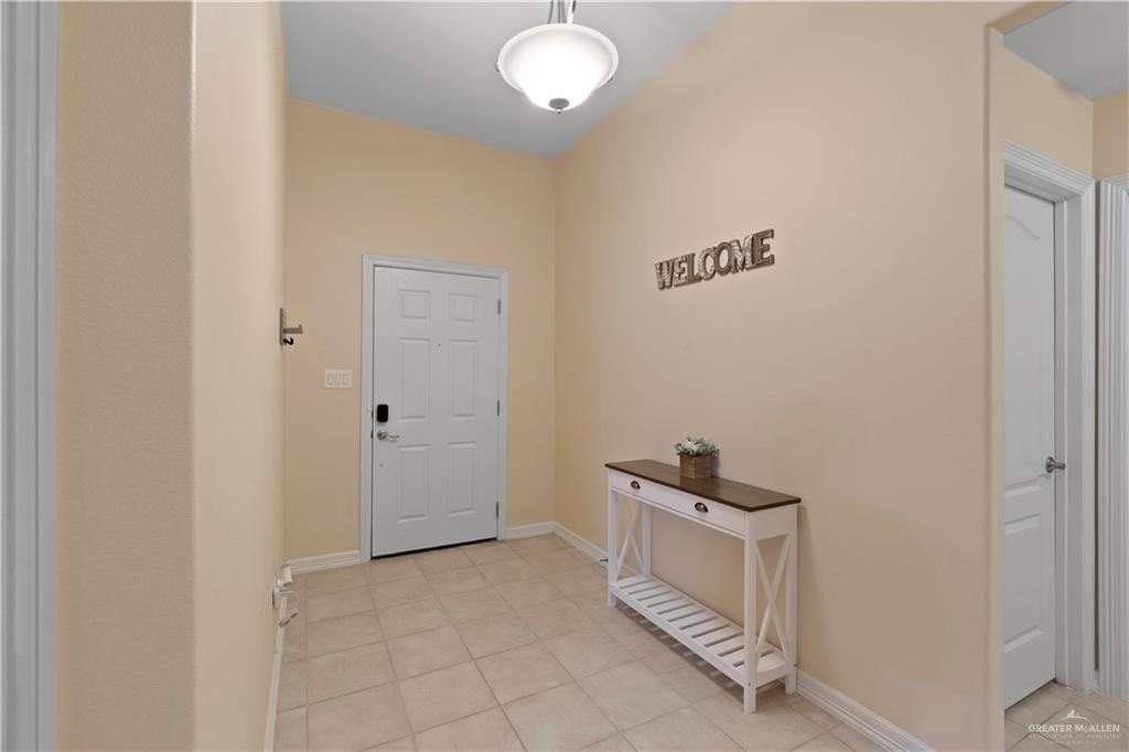 2308 Rocky Mountain Ave - Photo 4 of 21