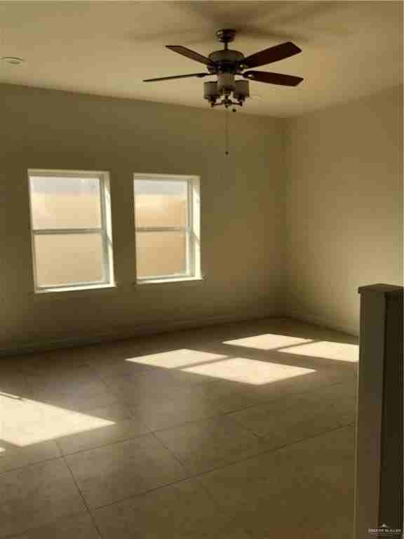 2304 E 1st St Apt 5 #5 - Photo 2 of 11