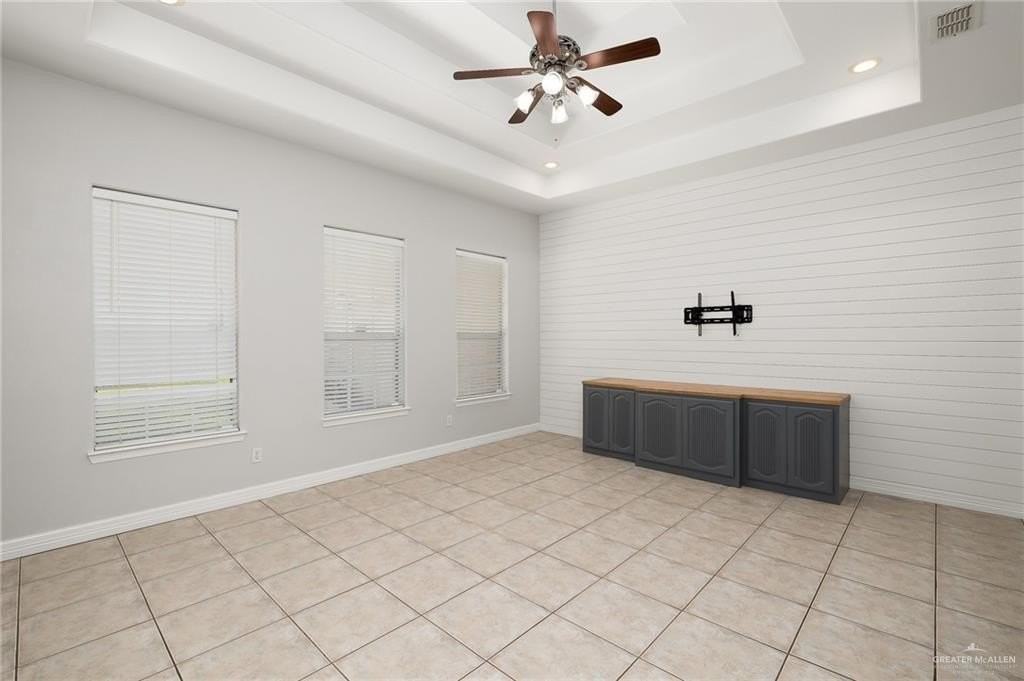 5106 N 24th Ln - Photo 3 of 15