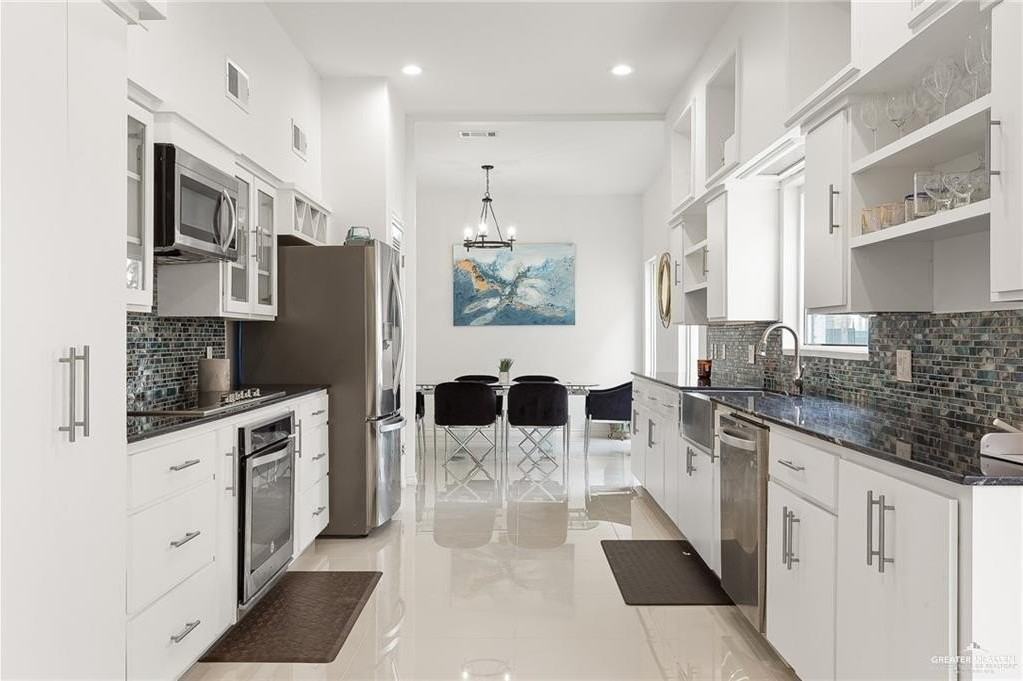 3100 S Col Rowe Blvd Apt 29 #29 - Photo 5 of 23