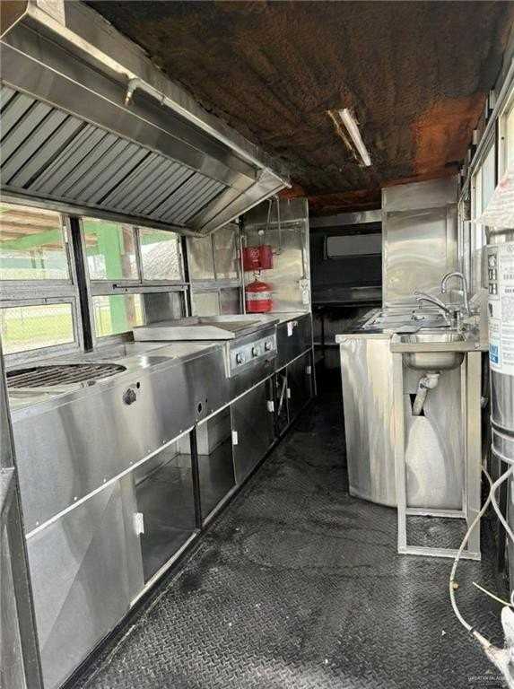 9600 N Val Verde Rd - Photo 6 of 6