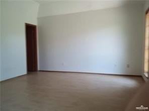 2908 Swallow Ave - Photo 3 of 5