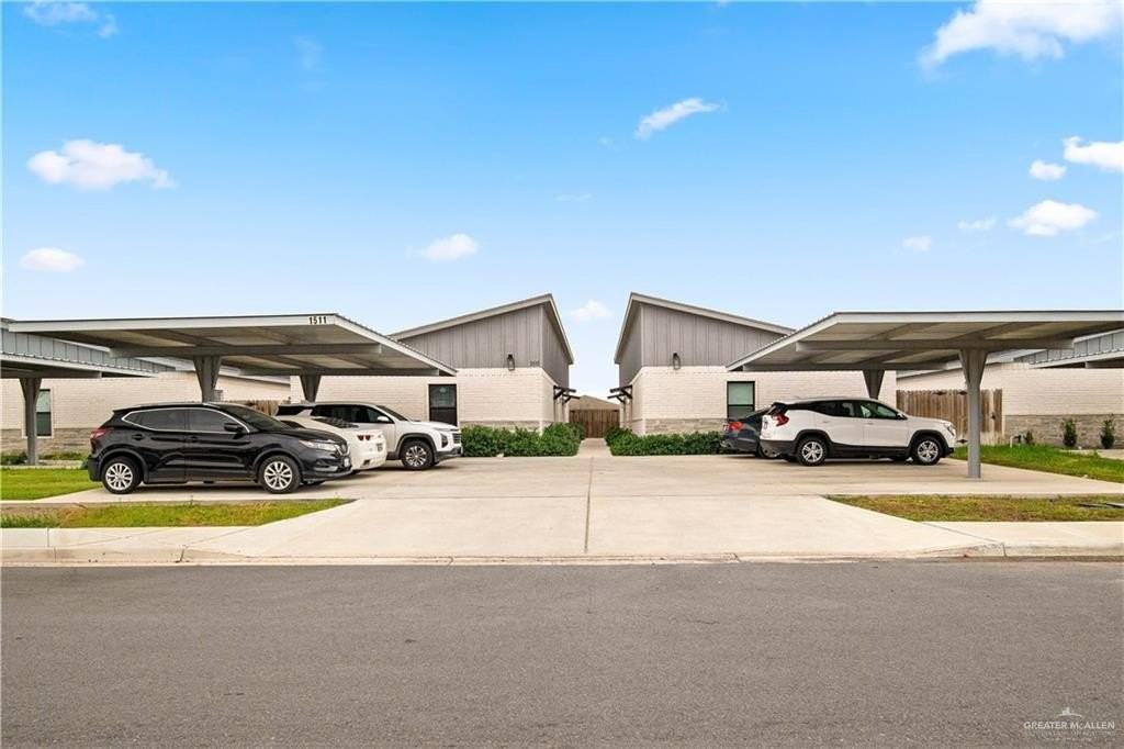 1511 Playa Dr #2