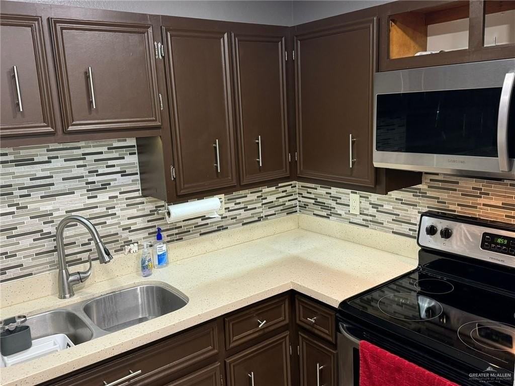 2004 Mynah Ave - Photo 3 of 10