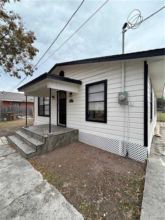 210 S 1st Ave - Photo 3 of 19