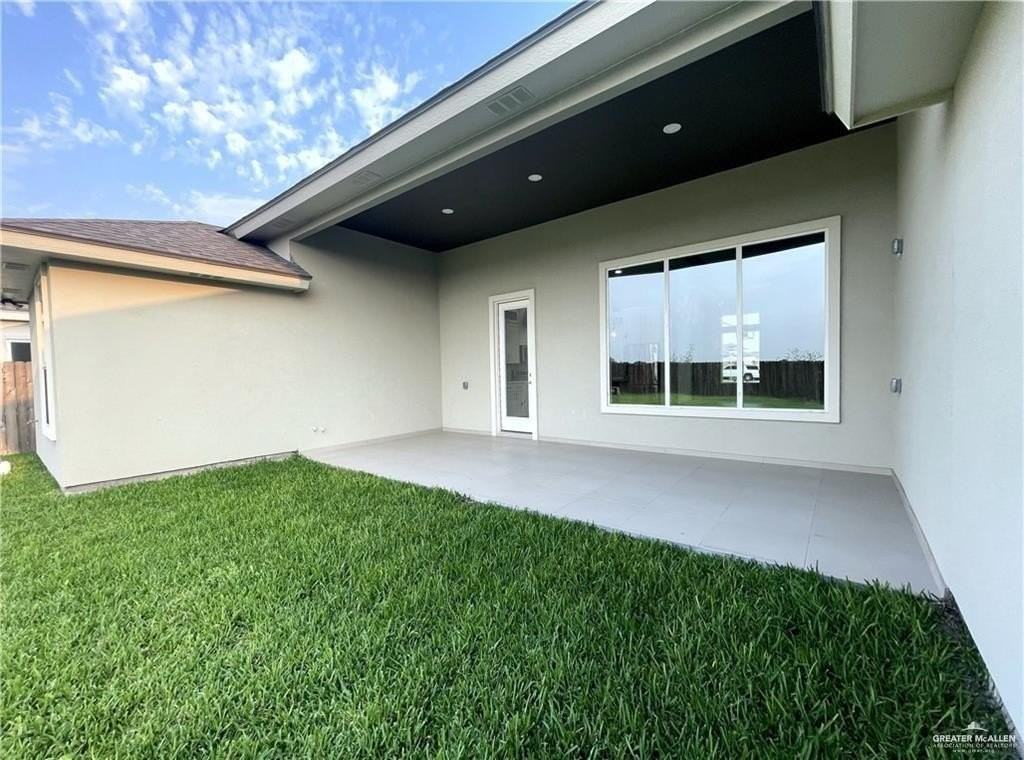 1813 Sunrise Ln - Photo 2 of 18