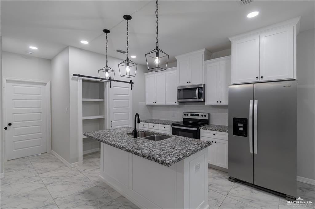 5604 N Crown Pt - Photo 3 of 13