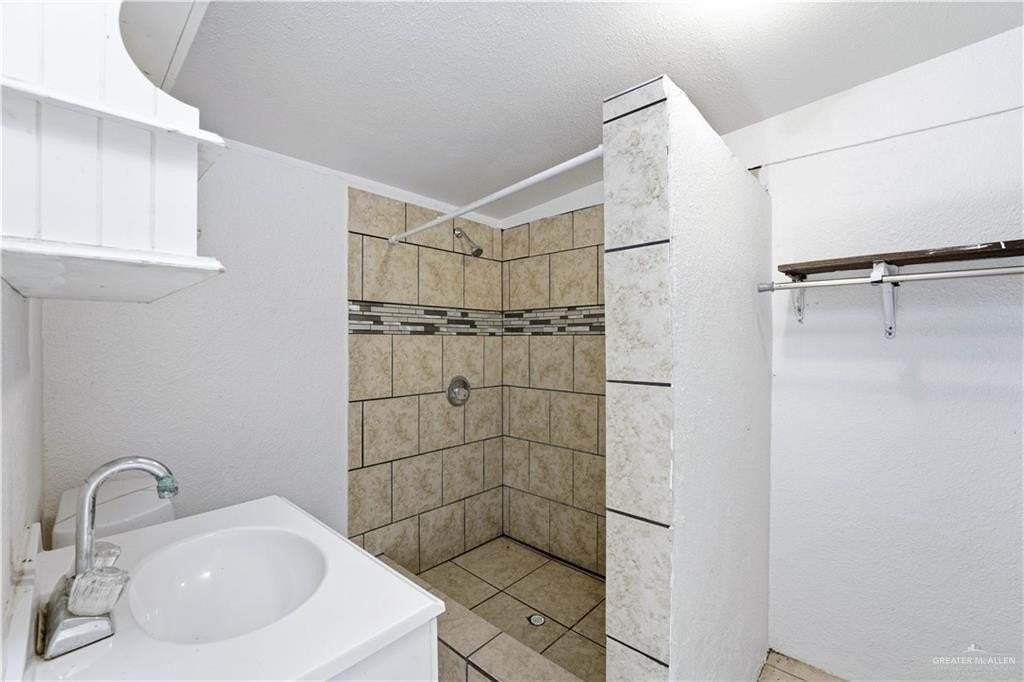 8516 Hendrix St #3 - Photo 4 of 6