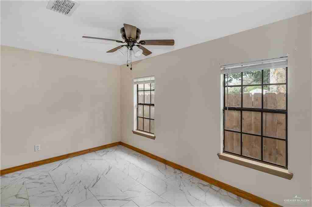 305 E Santa Rosa Ave - Photo 5 of 9