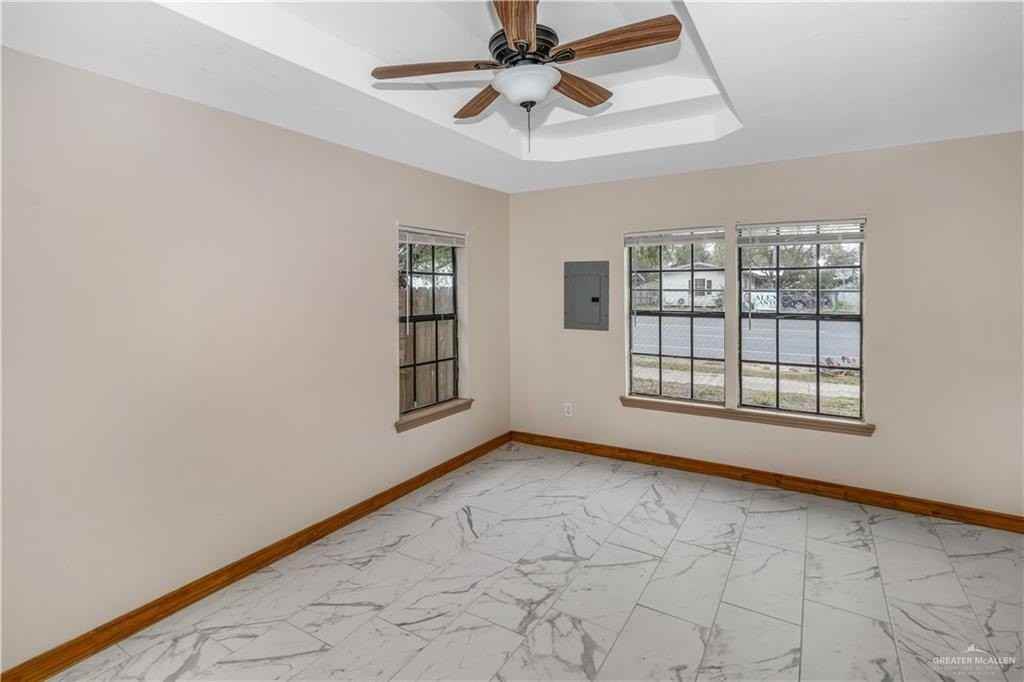 305 E Santa Rosa Ave - Photo 7 of 9