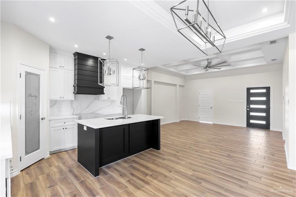 2705 Torreon St - Photo 3 of 18