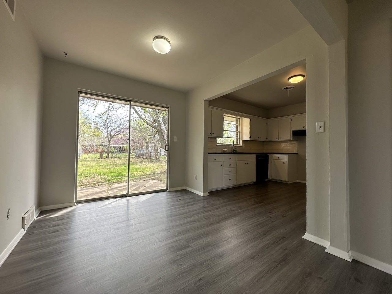 904 Westchester Dr #1 - Photo 3 of 9