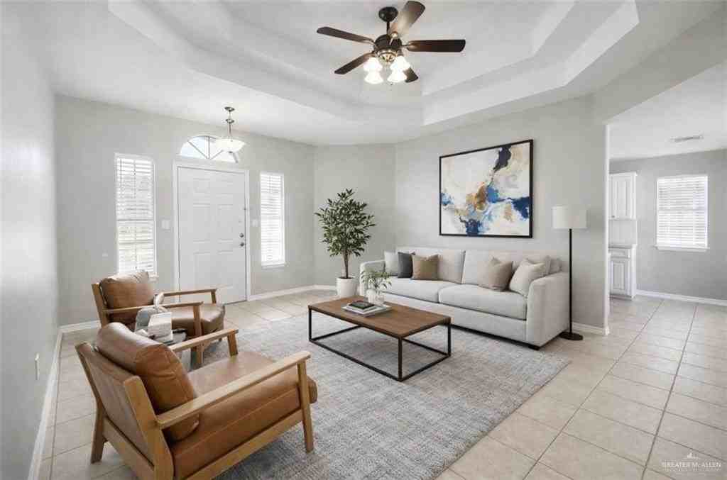 2115 E 29th St - Photo 3 of 18