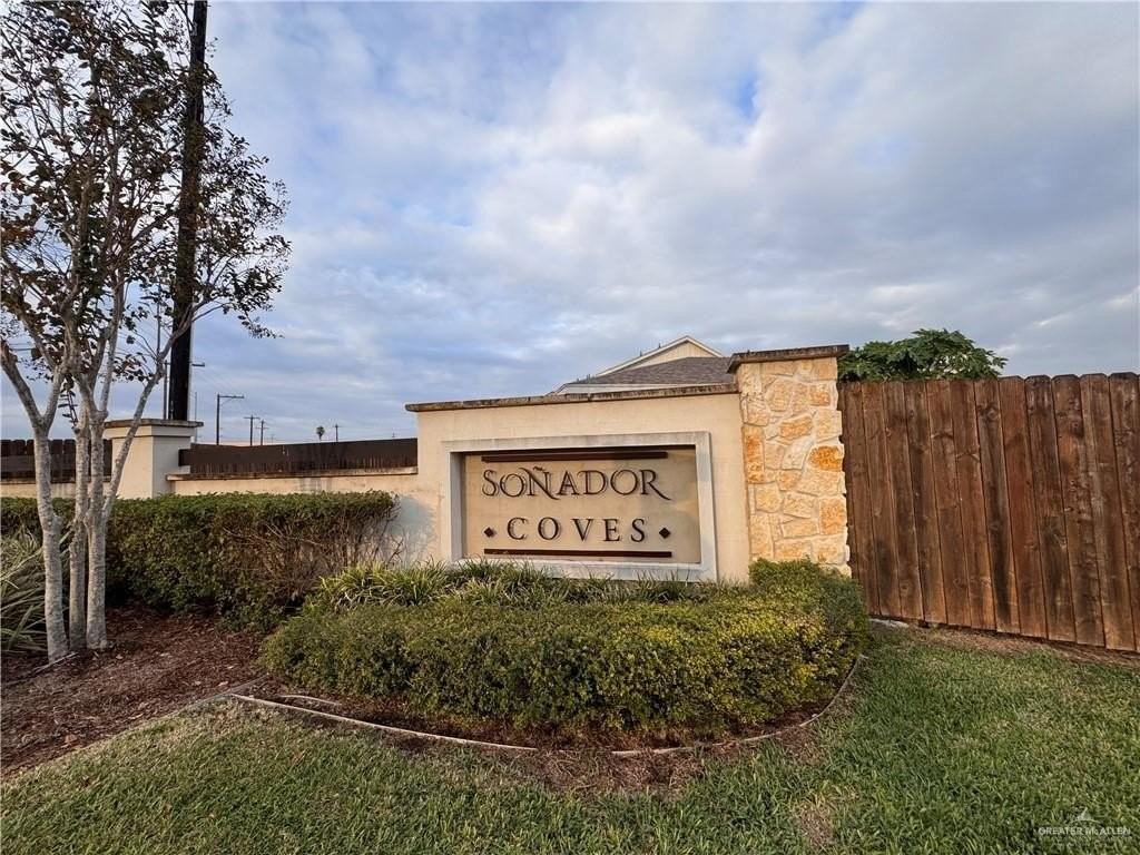 1306 E Sonador Dr S - Photo 3 of 23