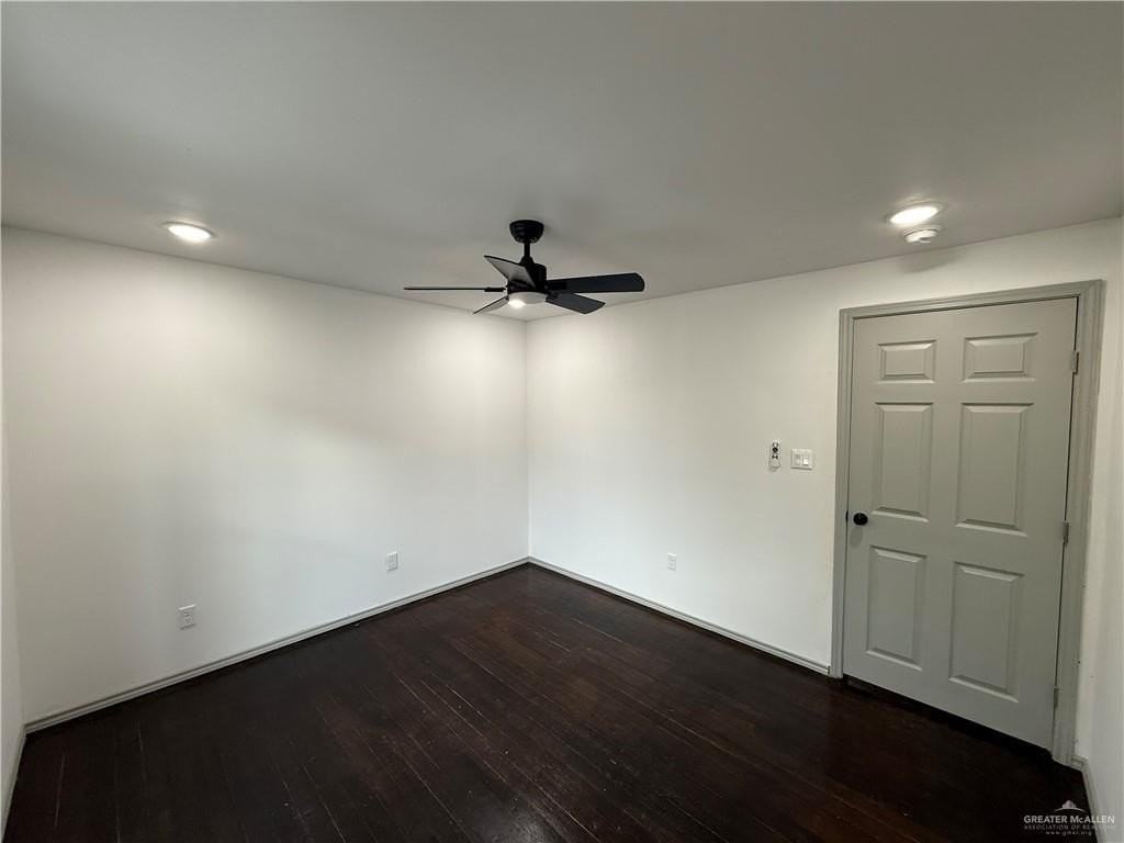 1017 Miller Ave - Photo 6 of 8