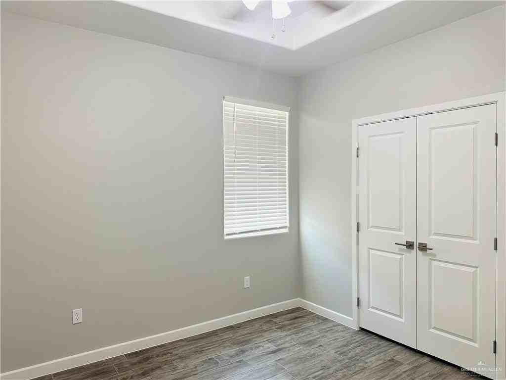 1103 Sugar Garden Ave Apt 1 #1 - Photo 6 of 10