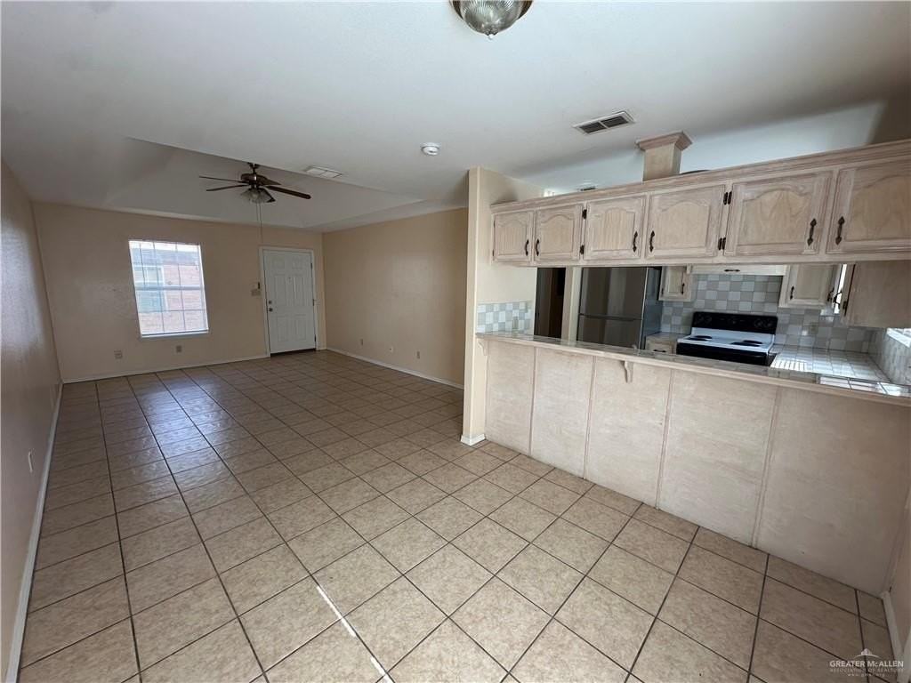 1815 W Portales Dr - Photo 4 of 15