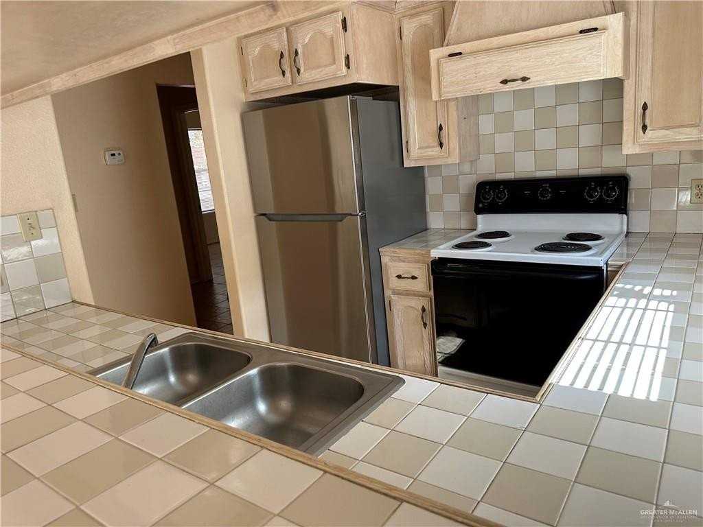 1815 W Portales Dr - Photo 5 of 15