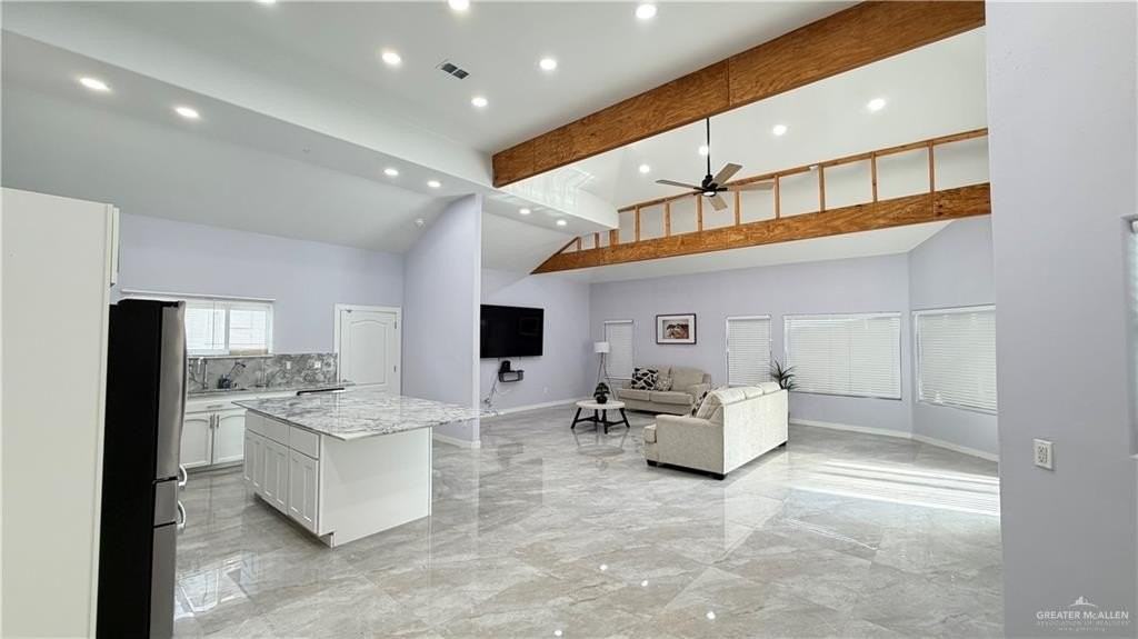 2504 Lilac Ave - Photo 5 of 30