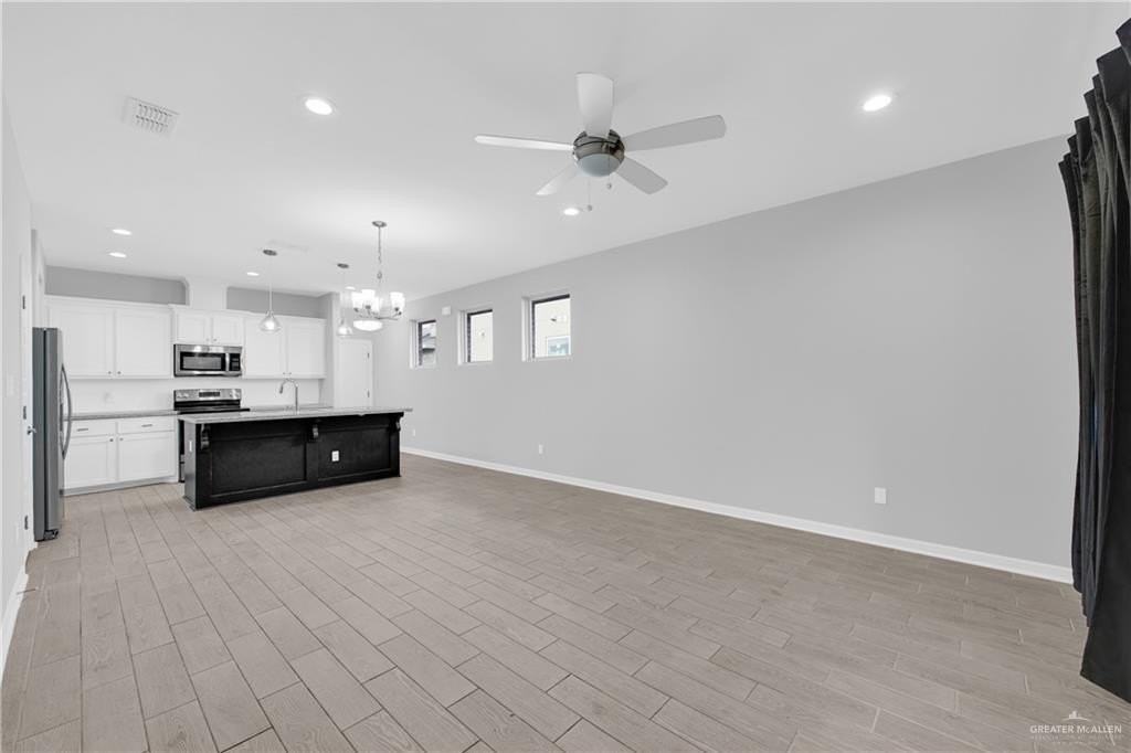 409 S Tecate Dr - Photo 5 of 22