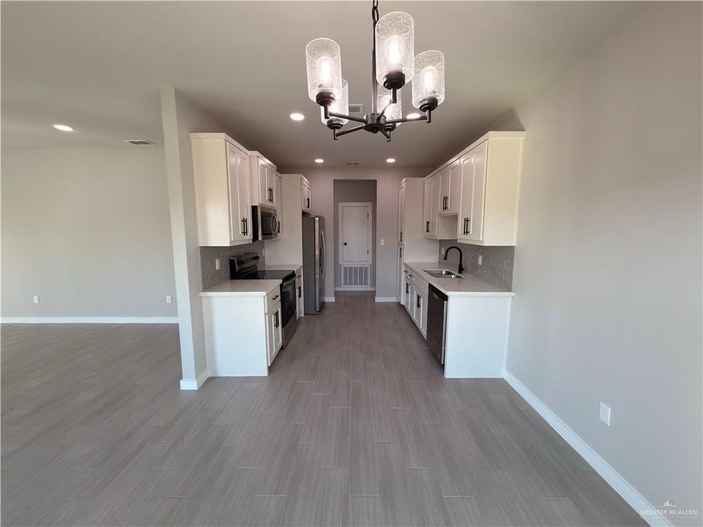 3513 E Barkley St - Photo 5 of 19