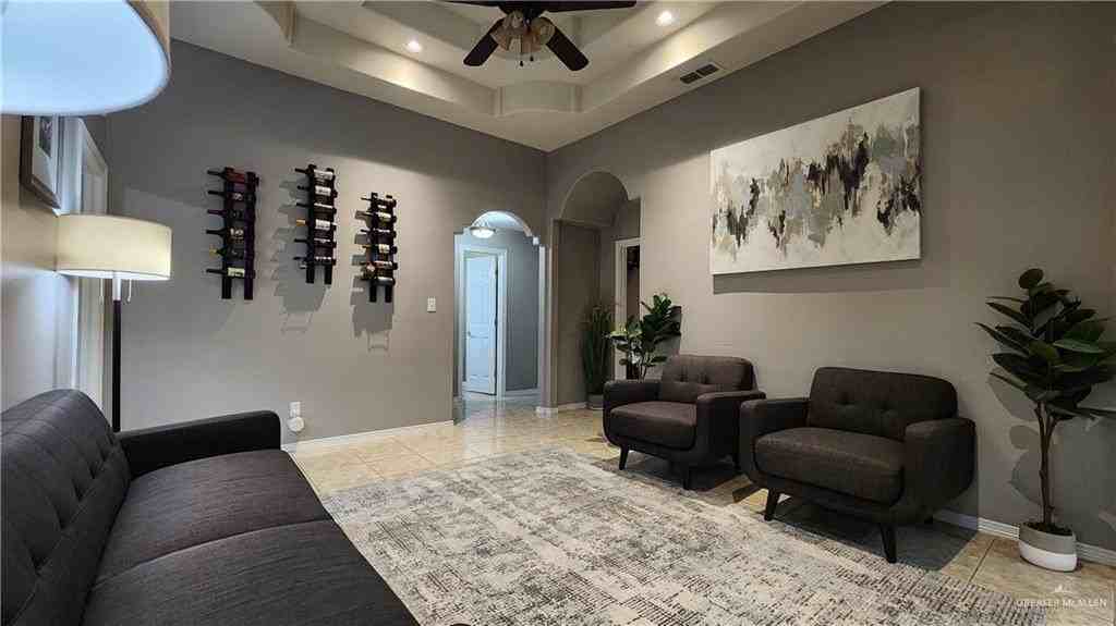 3927 Lula St - Photo 5 of 23