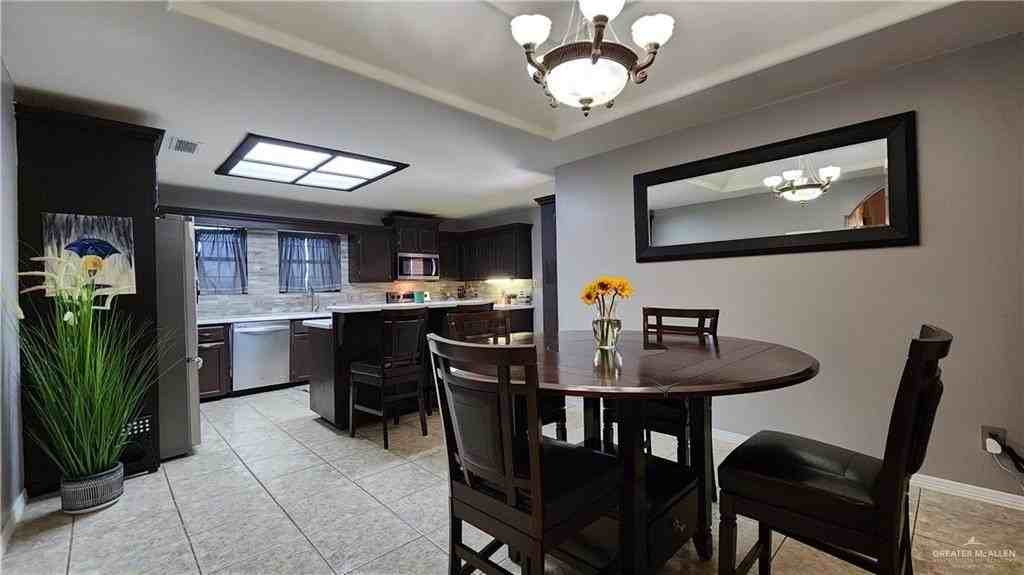 3927 Lula St - Photo 7 of 23