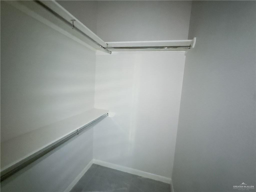 5704 Puffin Ave Apt 4 #4 - Photo 6 of 13