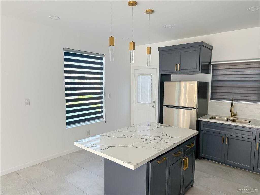 2104 Cassandra St Apt 3 #3 - Photo 6 of 15