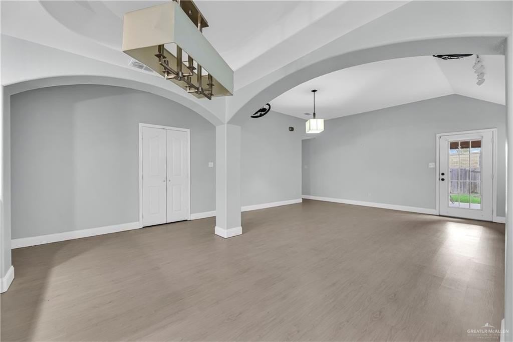 2613 Quamasia Ave - Photo 6 of 13