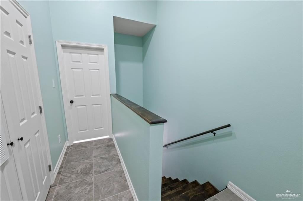 1401 Karen Dr Unit B #B - Photo 6 of 8