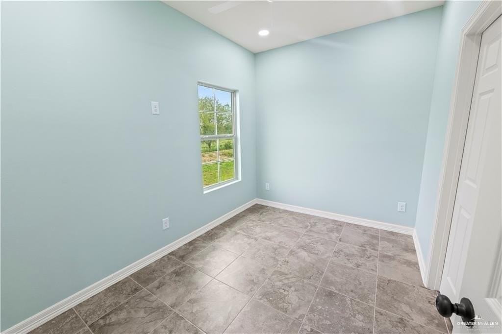 1401 Karen Dr Unit B #B - Photo 7 of 8