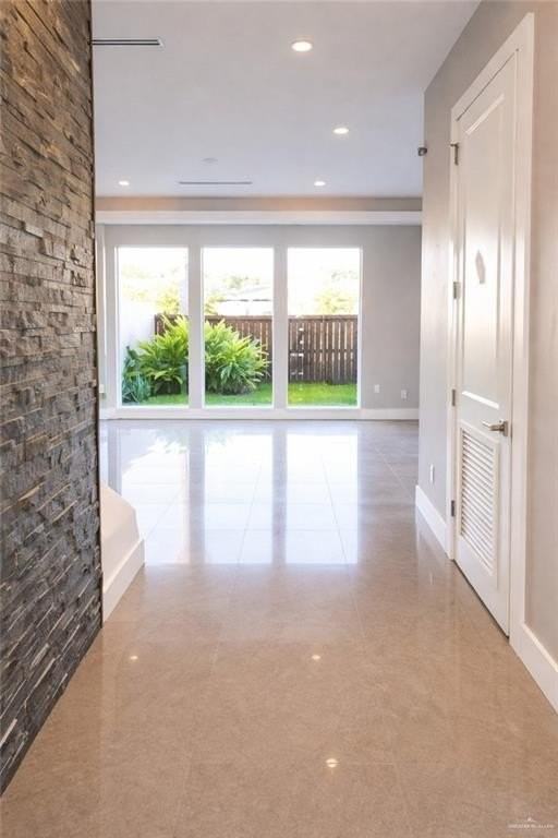 4208 Wichita Ave - Photo 3 of 24