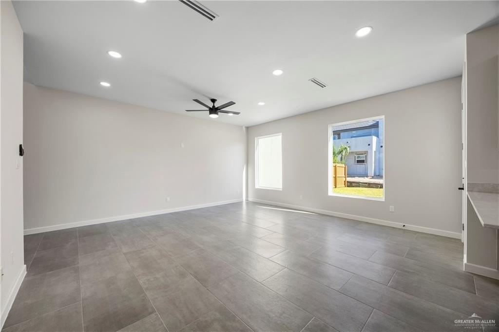 2203 Dorado Dr - Photo 3 of 21