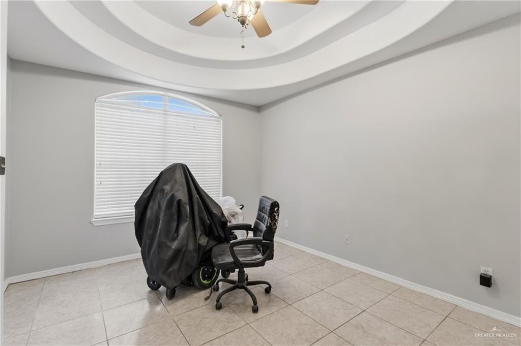 6101 N 25th Ln - Photo 5 of 21