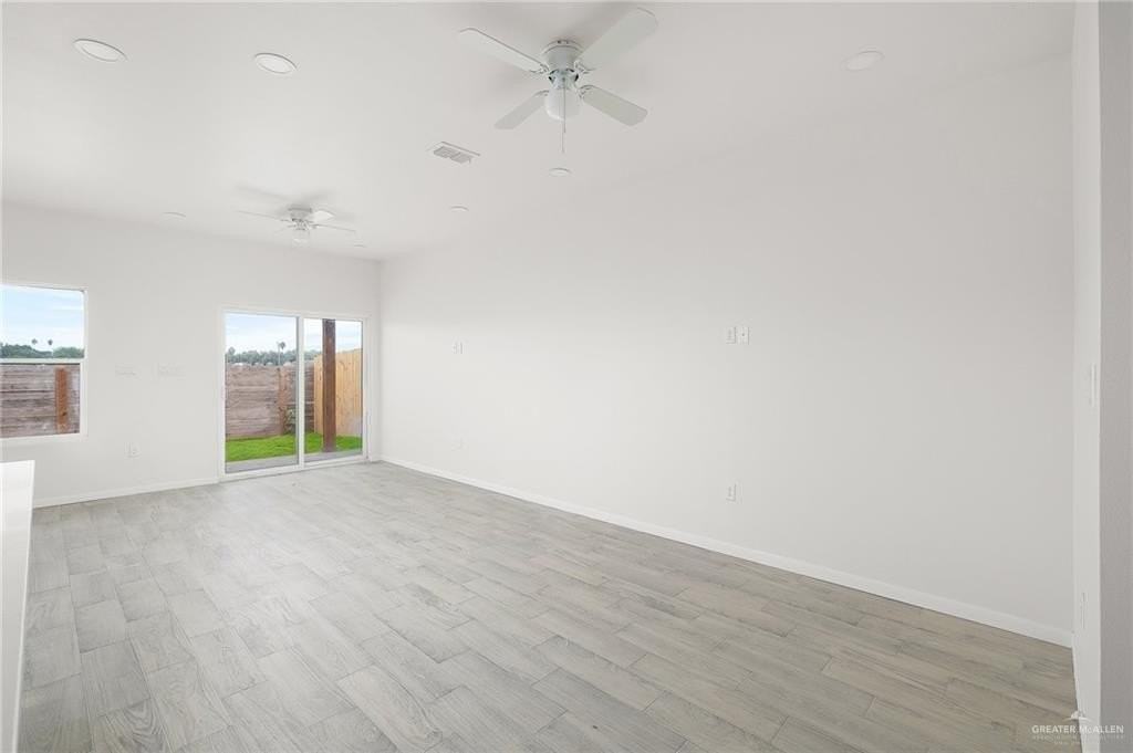 2015 Cassandra St - Photo 2 of 15