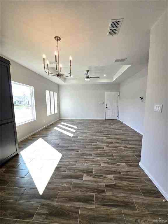 913 N Clarence Ave #4 - Photo 4 of 10
