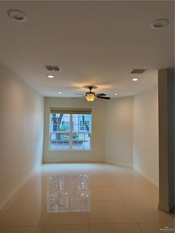 2205 S 6th St - Photo 3 of 26