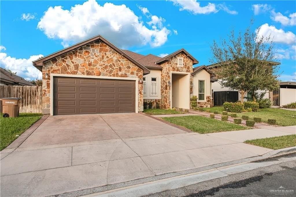 1613 Red River Ave - Photo 2 of 24